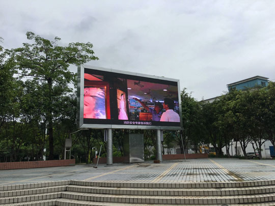 如何選擇優(yōu)質(zhì)LED液晶顯示屏廠(chǎng)家